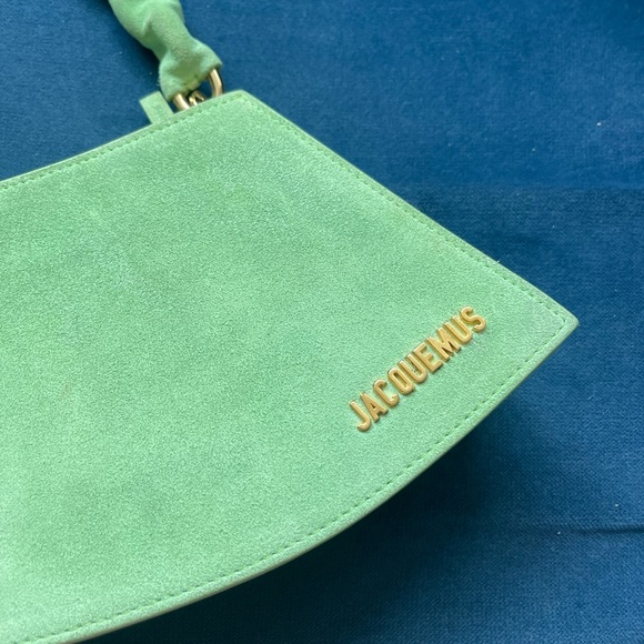 Jacquemus La Vague Leather Shoulder Bag - rare colour. - Picture 13 of 14